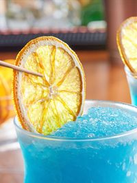 Take your cocktail aesthetic and food presentation to new levels with our selection of cocktail garnishes! From dried fruits to pickled vegetables, you can turn your regular drinks into creative cocktails.