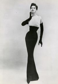 Balenciaga A/H 1954-55. Mannequin Jacky Mazel.