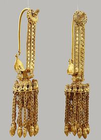 Neutral Milk Motel — Ancient Colchian golden earrings, 4th century BC.