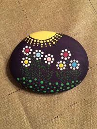 Mandala Stone Art Painted Rocks Ideas | Easy Rock Painting Ideas | #ArtRocks #MandalaStone #Ideas by eloise