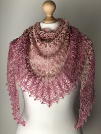 Julija Shawl