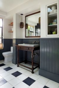 40 Simple Yet Classic Wainscoting Design Ideas - Bored Art