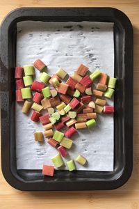 Here’s a simple step-by-step guide on how to freeze rhubarb so that you can enjoy this wonderful produce throughout the year. Freezing rhubarb is a great way to preserve this wonderful tart vegetable.