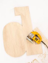 How to Make a DIY Marquee Letter Sign