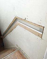 For those of you interested in how that inset handrail was framed, here's it is at rough drywall stage. #projectdanforth #interiordesign #moderndesign #modernhome #design #decor #insethandrail #framing #renovation #aldershot #avenuedesigninteriors