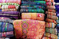 Le style Hmong : Le peuple, son histoire, et son héritage textile