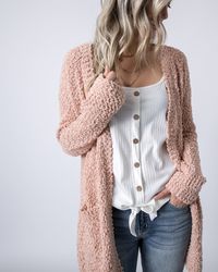 blush popcorn stitch cozy cardigan. casual fall style outfit with boho chic details. by emmer & oat