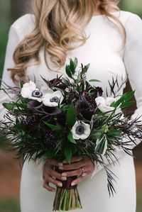 Buquê de flor preta e branca