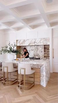 Ashley Stark Kenner on Instagram: "Love this kitchen and all it’s hidden features. @cellajaneblog • • • • • #kitchendesign #kitchendecor #kitchen #kitchencabinets #kitchenorganization #reels"
