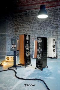 Kanta introduces a new vision for the Premium speaker Uncompromising design totally focused on acoustic performance, with very sophisticated finishes. Give your music incredible style!