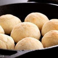 Yeast Free Gluten Free Dinner Rolls | Gluten Free on a Shoestring