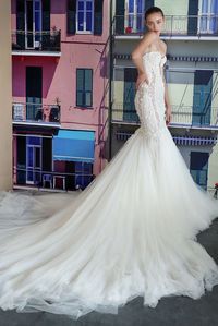 Wedding Dress by Galia Lahav #Camilla | 3D embroidered silk tulle mermaid bridal gown with sheer sides and voluminous detachable trumpet #Kamie skirt | Strapless fitted wedding gown #weddingdress #weddingdresses #bridalgown #bridal #bridalgowns #weddinggown #bridetobe #weddings #bride #weddinginspiration #dreamdress #fashionista #weddingideas #bridalcollection #bridaldress #fashion #bellethemagazine #ido #dress See more gorgeous wedding dresses by clicking on the photo