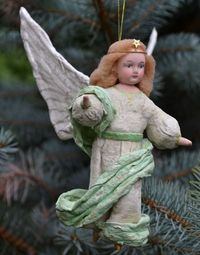 Russian Artist Models Lovely Paper-Mache Christmas Toys As If From The Past | Bored Panda