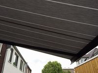 Zonneschermen. #veranda #ritsscreen #screen #terras #onderveranda #tuin #gardering #garden #zipscreen #knikarmscherm #zonnescherm #jvszonwering #zonweringsproducten #zonweringnederland