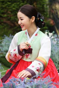 Loving Asian Culture: Traditional Costumes | Sparkling Glimmerella - Korea