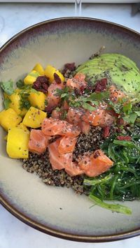 𝑑𝑒𝑠𝑐: credit linked (tap on pin or press visit) , i do not own this photo/video! #salad #salmon #savory
