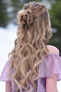 wedding hairstyles half up half down with curls and braid mermaid and bun braidsbyjordan via instagram