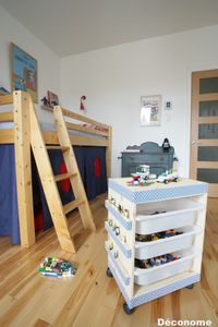 I can see this being EASILY transformed into a crafting cart! So much potential!