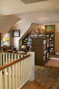 Nice colors. And I like that some of the books are in the middle - they're not all against the wall.