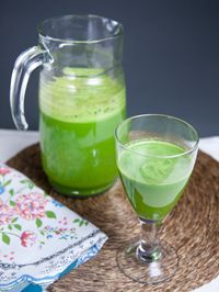 Juicing is SO delicious. The other day I did apples, celery, ginger, and lemon. Simple and extremely refreshing!