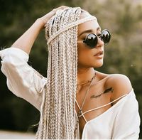 Very small braids everywhere! 5 ways to use tiny weaves!
