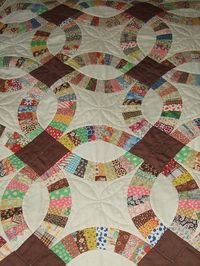 love this vintage quilt