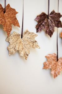 Glitter leaf garland