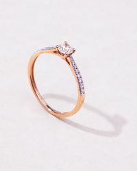 Solitaire Or Rose Diamant Central 0.3cts Serti Griffes Accompagnes Diamants