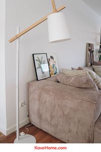 The importance of a great illumination. For this project, we used the Kosta white floor lamp to get a comfortable and welcoming small living room. - In the Kave of Oh!MamiBlue #LivingRoom #Ideas #Decor #Lamp