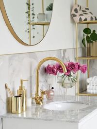 Cor Dourada: Cores que Combinam, +72 Ideias de Paletas Chiques e Luxuosas #cordourada #decoraçãodourada #decoraçãodouradacasa