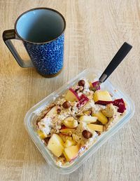 Bircher müesli : Le petit-déjeuner Suisse