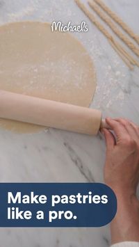 Craft the perfect pie for your next fall gathering or serve a Turkey Day treat that will have them coming back for seconds (or thirds) 😉🥧