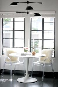 12 Bistro Table Breakfast Nooks Where We’d Love to Have Our Morning Coffee | Kitchn