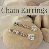 Long silver earrings with zircons. Byzantine Chain and Swarivski 1x1 cm zircons in this unique jewel. #longsilverearrings #silver925 #swarovskigemstones #handmadejewlery #weddingjewelry #bridal #claudiagalavis #galavisatelier #byzantinechain