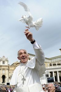 Oh wow! What a great image, what a wonderful moment. Love the joy in his face. (Photo has bad link)