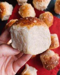 The Fluffiest Vegan Dinner Rolls | Justine Snacks
