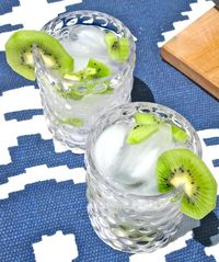 kiwi vodka tonics.