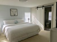 1985 Skyline Double Wide Gets Fresh Coastal Farmhouse Remodel
