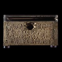 the Franks casket: fascinating piece, from the 8th century, depicting Christian, Roman, Jewish, and Germanic scenes; the front panel, in this picture, shows on the left the Germanic story of Welan the Smith, while the right depicts the Christian story of the adoration of the Magi