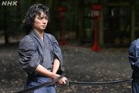 「明日が楽しみになる作品」染谷将太、町田啓太がアツく語る、宮藤官九郎の時代劇とは!? | ステラnet