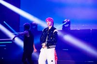 Lay Zhang Brazil no Twitter: "#UPDATE | Atualização do @lay_studio no weibo. (1/2) #LAY #EXO #엑소 #张艺兴 #레이 @layzhang @weareoneEXO https://t.co/vDTur4Rokg" / Twitter