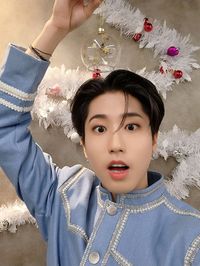 Stray Kids Japan Official on Twitter: "STAY❣ 今年もスキズと一緒にクリスマスを楽しんでいただけましたか?🎄 STAYとの甘くあたたかい1日の締めくくりをしようと、ハンサンタがまたプレゼントを置いていきました🎁💕 🍪STAY Merry Christmas🍪 #StrayKids #スキズ #ハン #HAN https://t.co/NC14JdX6NS" / Twitter