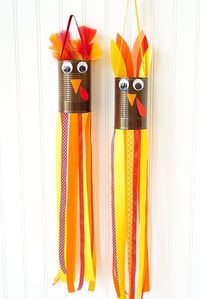 turkey windsocks thanksgiving crafts