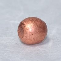 Copper Gemstone meaning Any stone set in copper or used with copper with have an enhanced energy field. Copper even enhances the energy of silver and gold. There are some stones that are very powerful when used with copper. These stones are: Azurite Chrysocolla Malachite Turquoise
