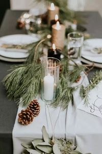 20 Brilliantly Simple Wedding Centerpieces