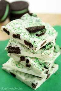 Simple & Awesome treat for St. Patty's Day - Mint Cookie Bark