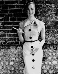 Susan Abraham 1951 | par Dovima-2010