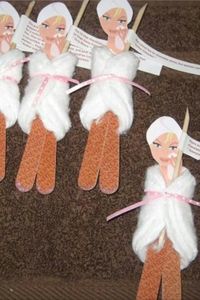 This site has a lot of great handmade favor ideas but no instructions...Spa party favor ideas, these are TOO CUTE!!! Emery boards, cuticle pusher, cotton swabs....I think I can do this!!!