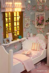 20 Chic Rosy Bedroom Ideas