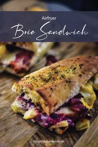 Was sschnelles und köstliches zum Abendessen und eine super einfache Sandwiches Idee: Das Apfel Briesandwich mit fruchtiger Rotwein-Johannisbeer-Sauce wird knusprig köstlich dank Heißluftfritteuse. Und das in nur wenigen Minuten 🥓🧀🥖 #kochideenabendessen #sandwiches #airfryerrezepte Das Rezept gibt es hier: